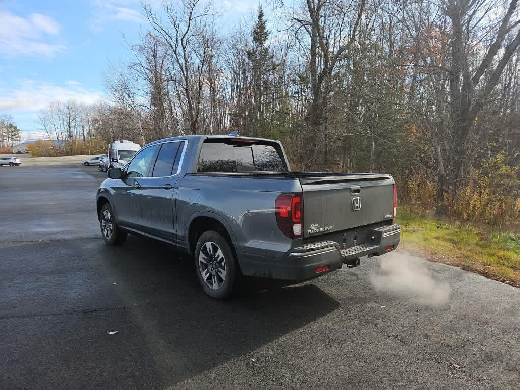 2019 Honda Ridgeline RTL photo 2