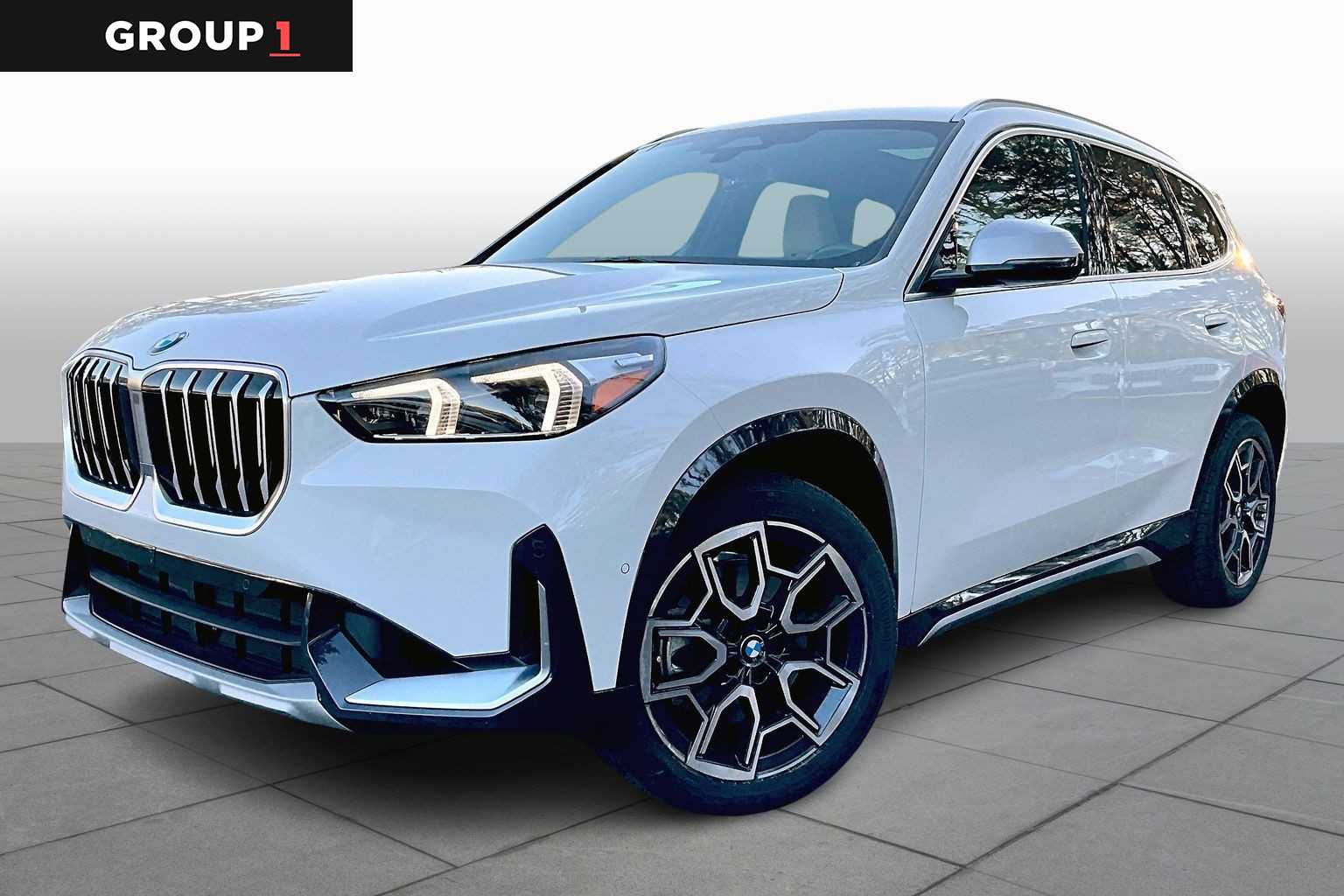 2023 BMW X1 28i's photo