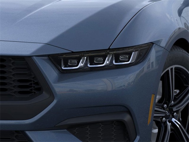 2025 Ford Mustang EcoBoost photo 15
