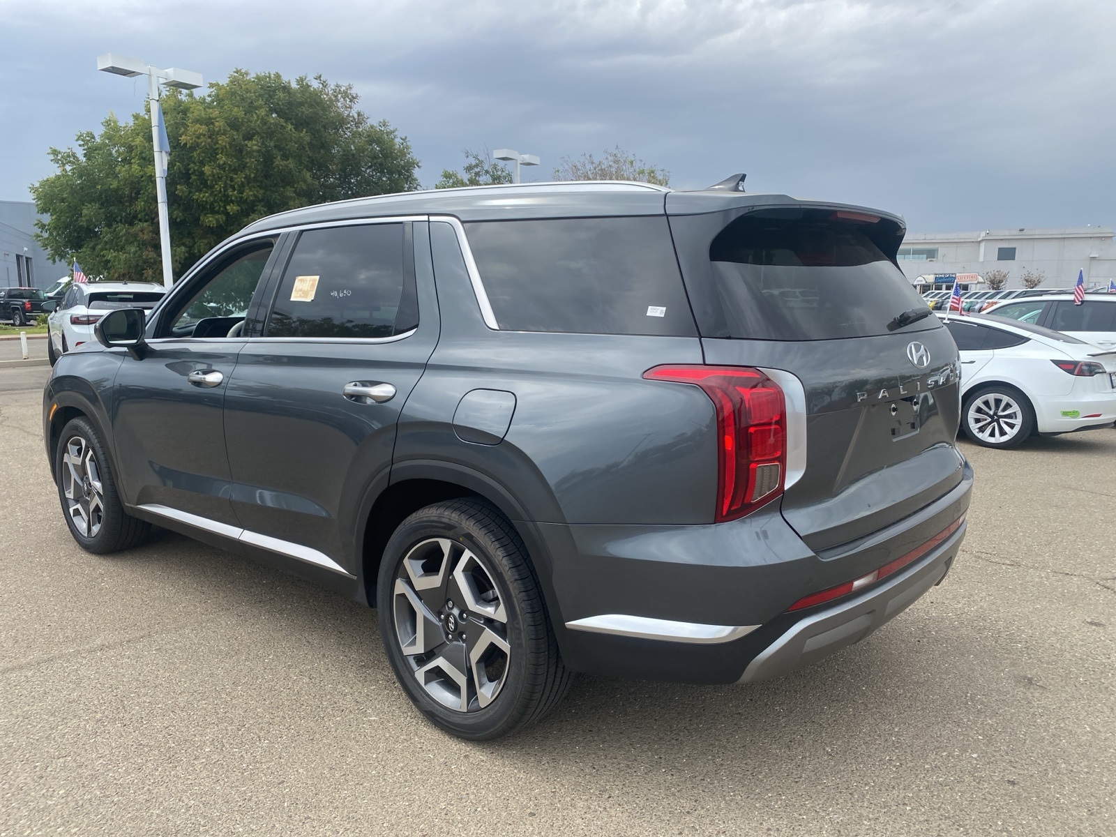 2024 Hyundai Palisade Limited photo 6
