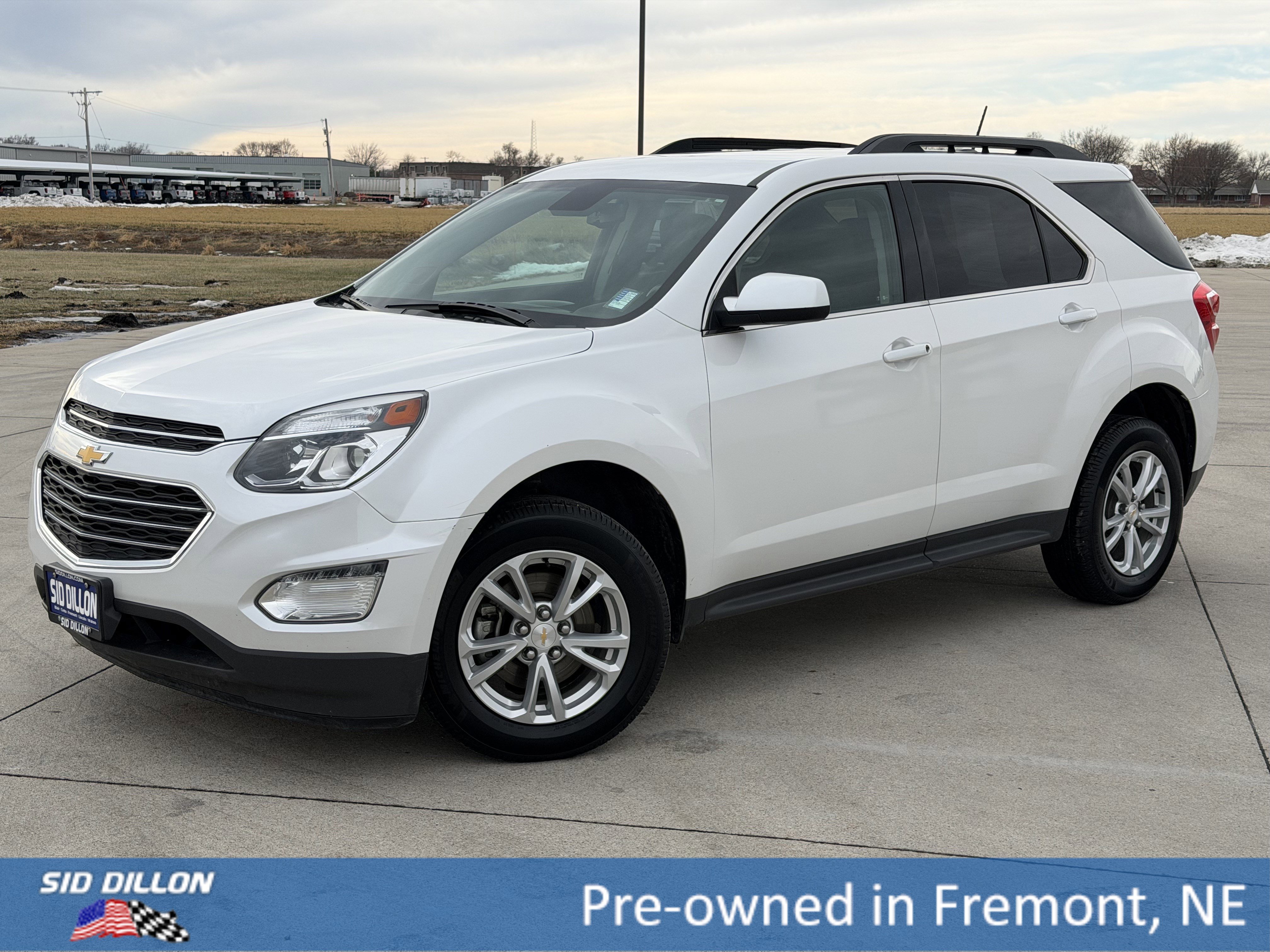 2016 Chevrolet Equinox LT's photo