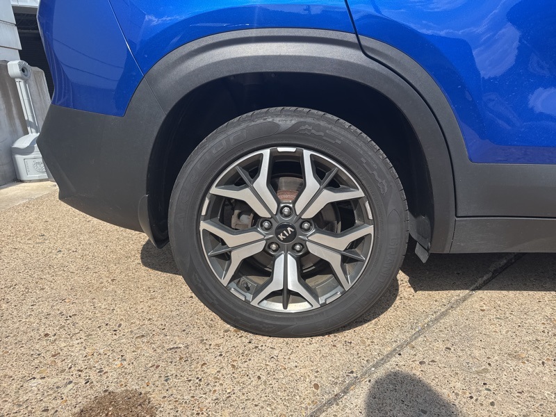 2021 Kia Seltos EX photo 4