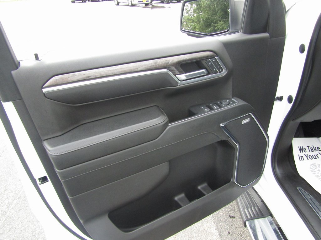 2023 Chevrolet Silverado 1500 LTZ photo 9