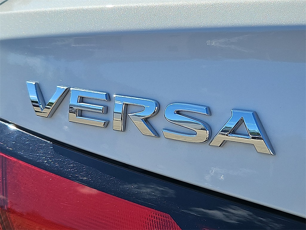 2025 Nissan Versa 1.6 SV photo 23