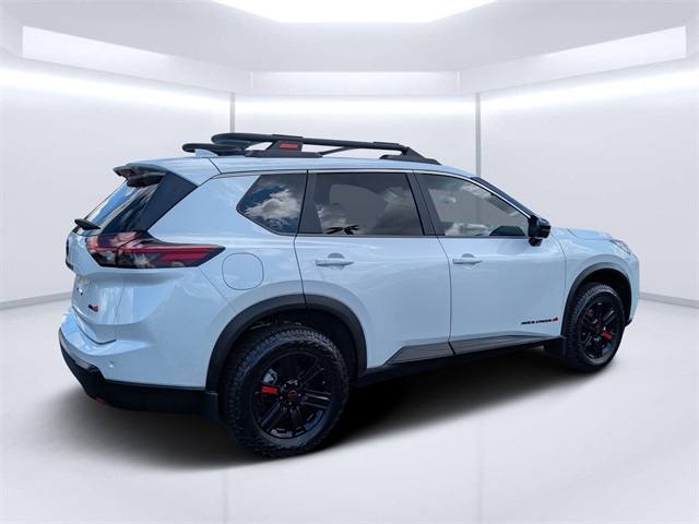 2025 Nissan Rogue SV photo 3