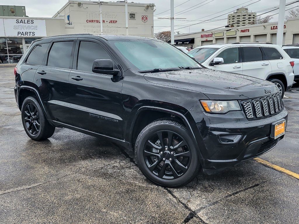 2019 Jeep Grand Cherokee Altitude's photo