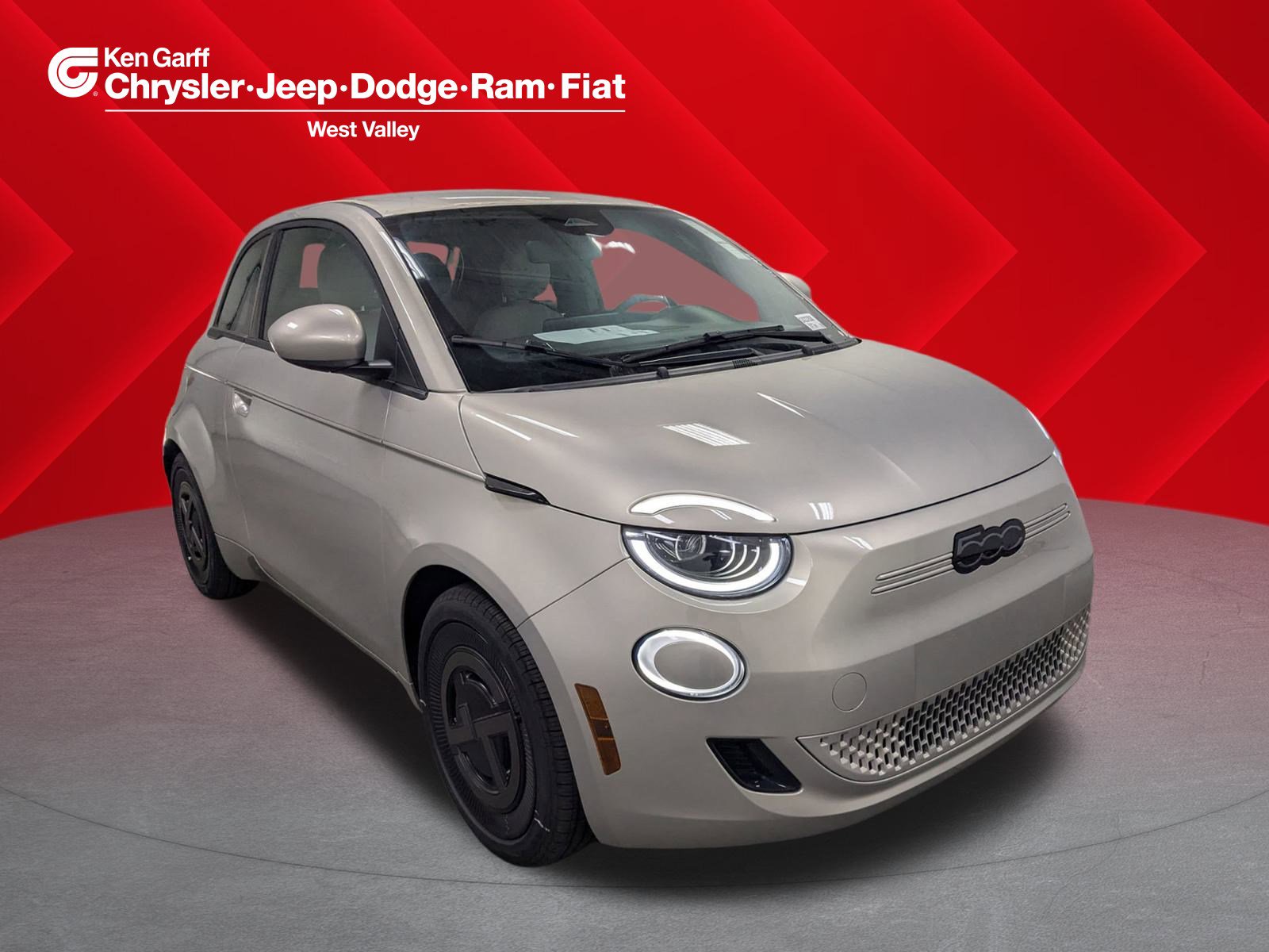 2025 FIAT 500e Base's photo