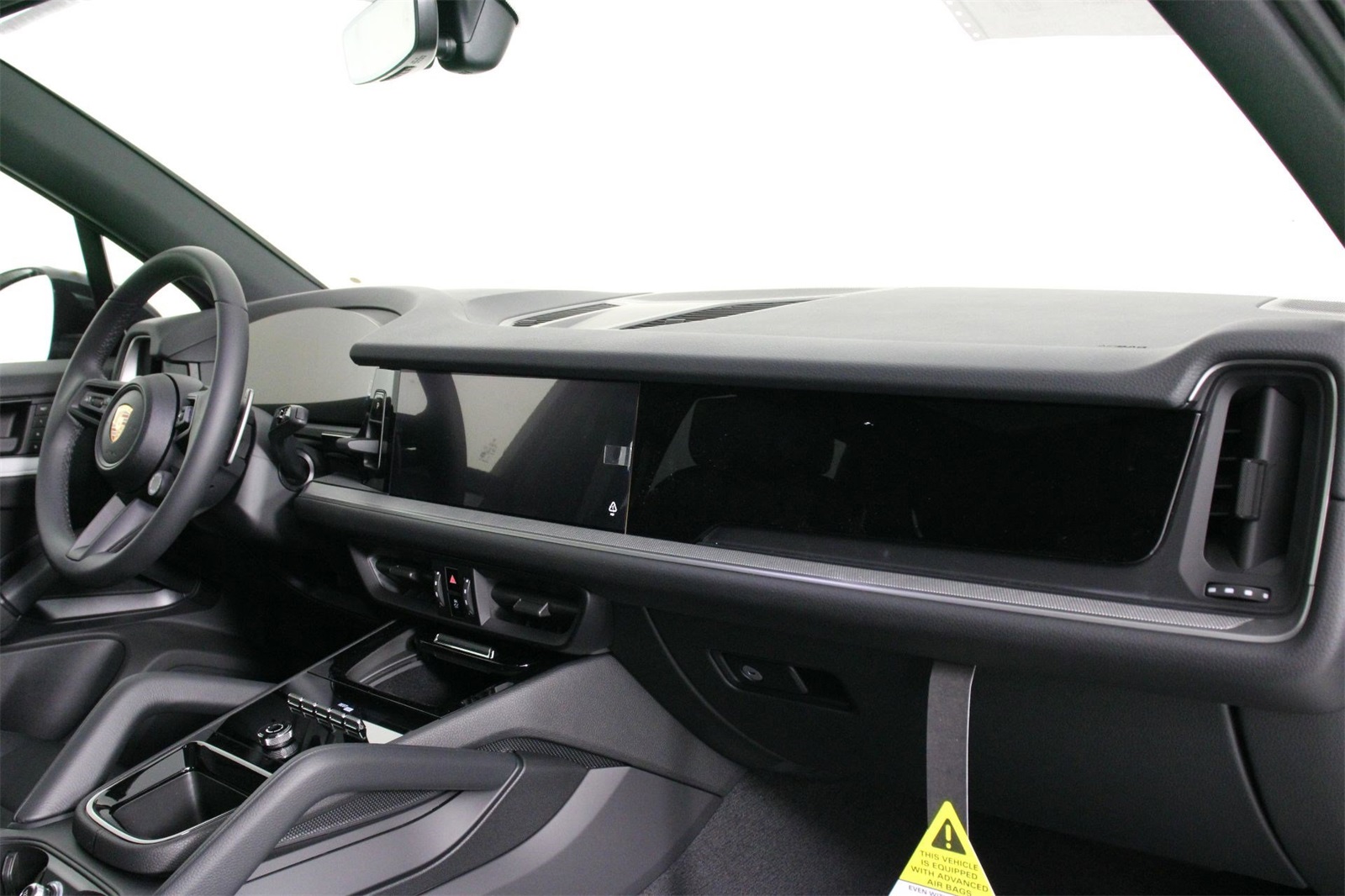 2025 Porsche Cayenne photo 14