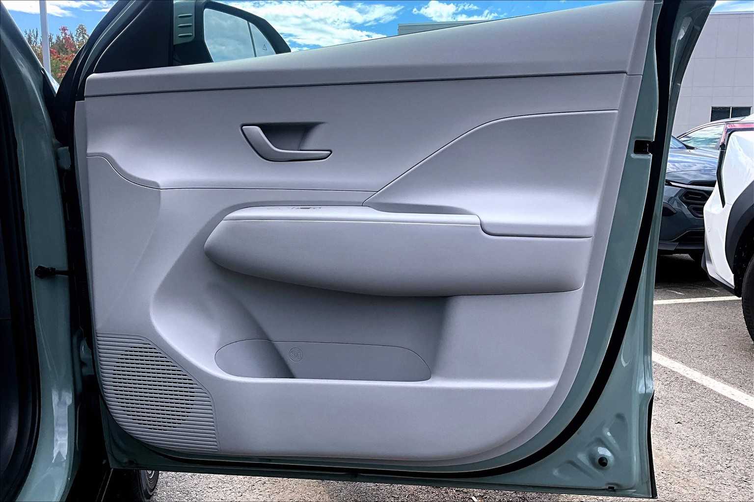 2025 Hyundai Kona SEL photo 20
