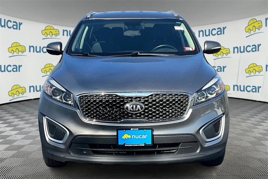 2018 Kia Sorento LX photo 2
