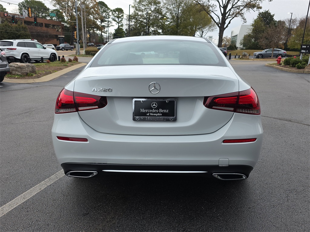 2020 Mercedes Benz A 220 photo 4