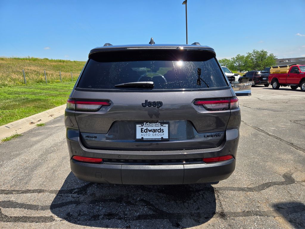 2025 Jeep Grand Cherokee Limited photo 4