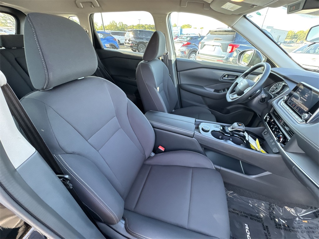 2026 Nissan Rogue S photo 23