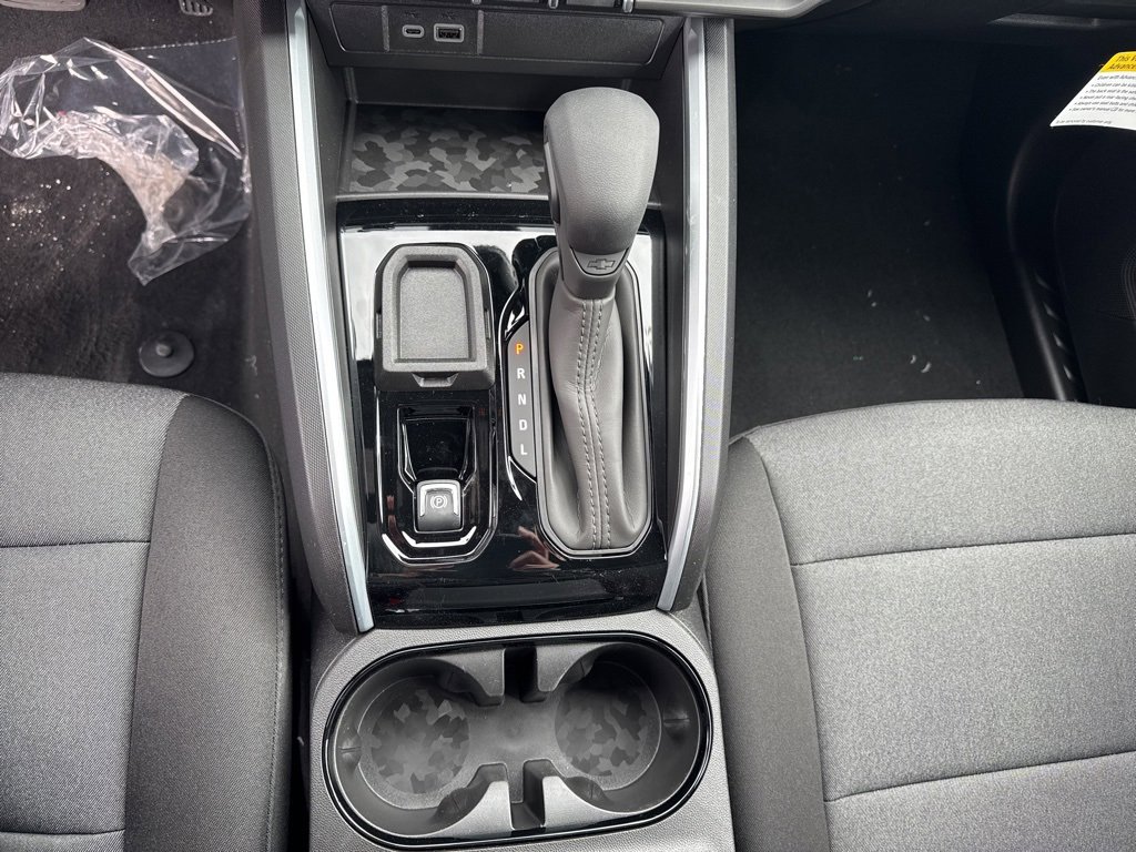 2025 Chevrolet Colorado LT photo 30