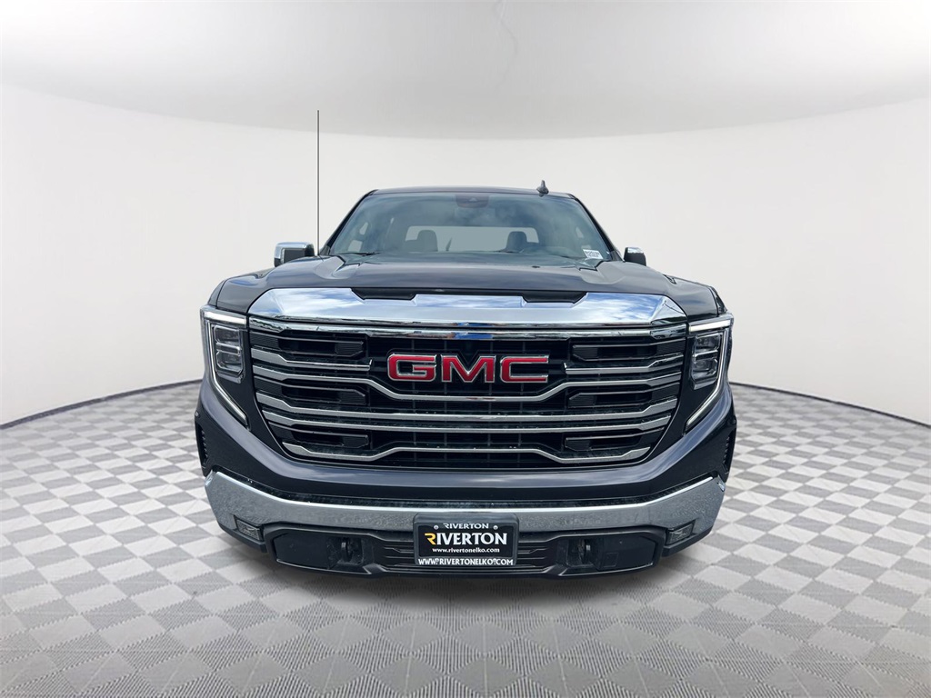 2024 Gmc Sierra 1500 SLT photo 2