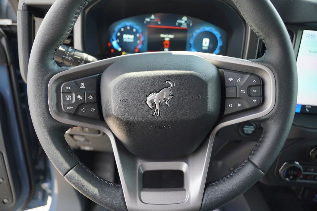 2025 Ford Bronco Badlands photo 15