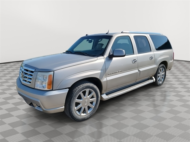 Used 2005 Cadillac Escalade ESV Platinum Edition with VIN 3GYFK66N55G206065 for sale in Winner, SD