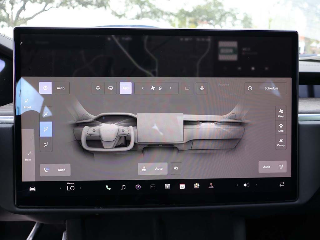 2022 Tesla Model S photo 43