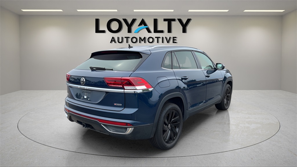 2022 Volkswagen Atlas Cross Sport V6 SE Technology photo 5
