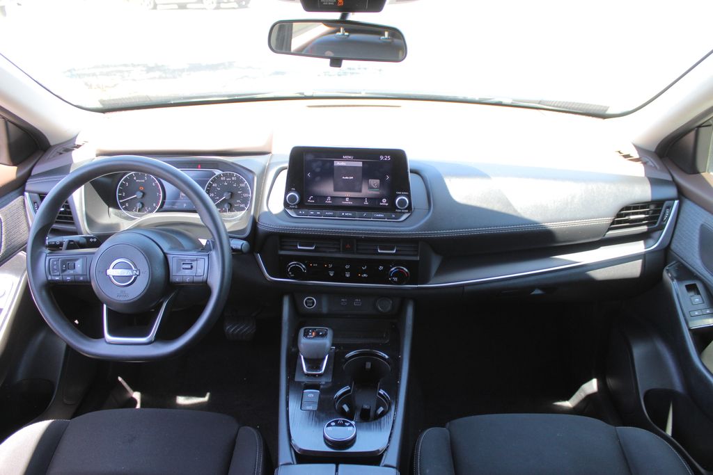 2023 Nissan Rogue S photo 12
