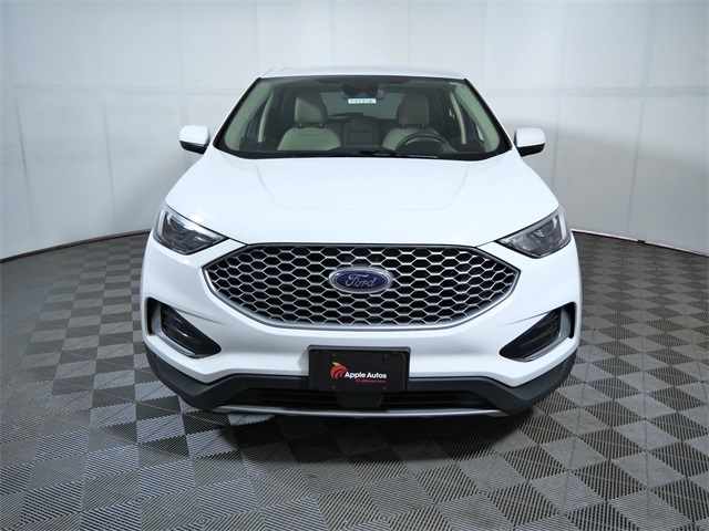 2024 Ford Edge SEL photo 3