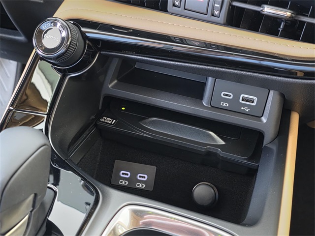 2026 Lexus NX 350 photo 18