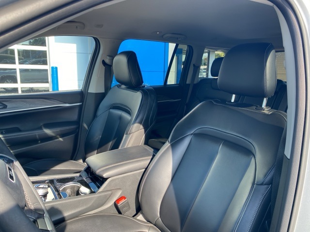 2023 Jeep Grand Cherokee Limited photo 13