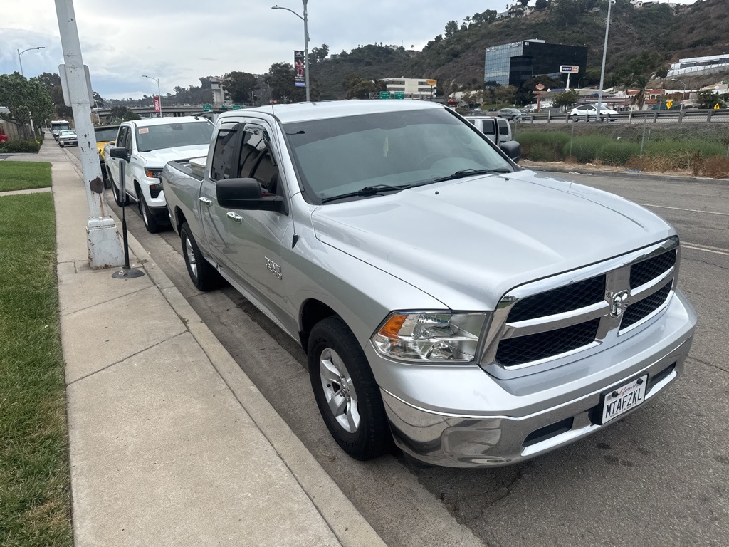 2017 Ram 1500 SLT photo 2