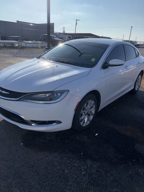 2016 Chrysler 200 C's photo