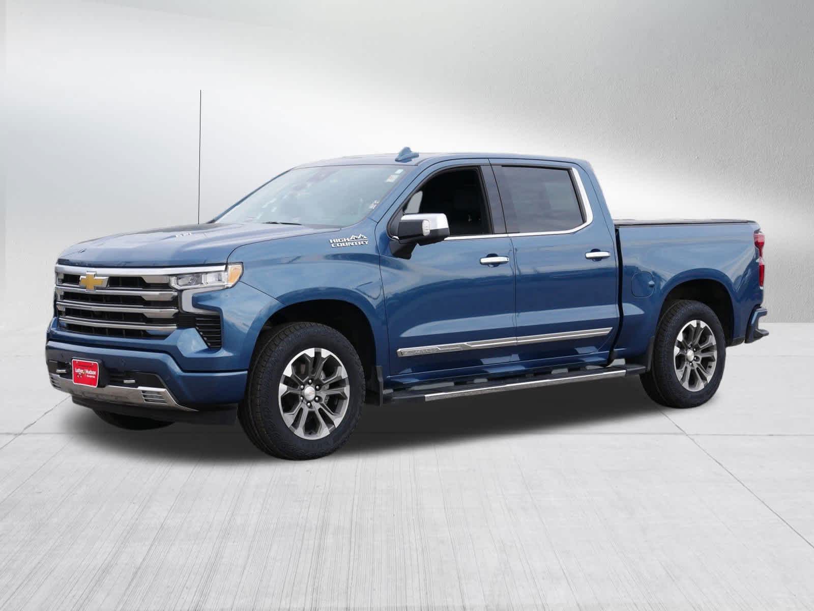 2024 Chevrolet Silverado 1500 High Country photo 3