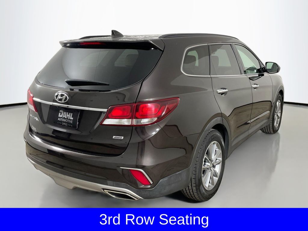 2017 Hyundai Santa Fe SE photo 7