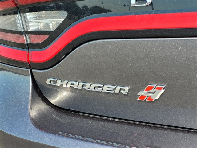 2022 Dodge Charger SXT AWD photo 8