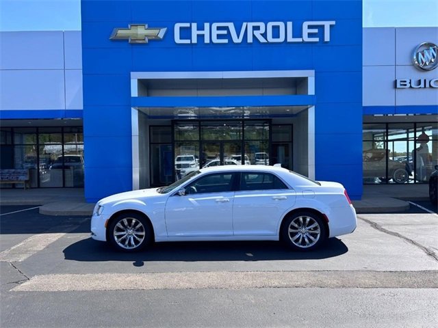 2020 Chrysler 300
