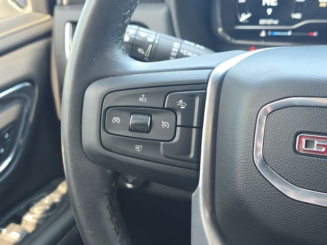 2023 Gmc Yukon SLT photo 26