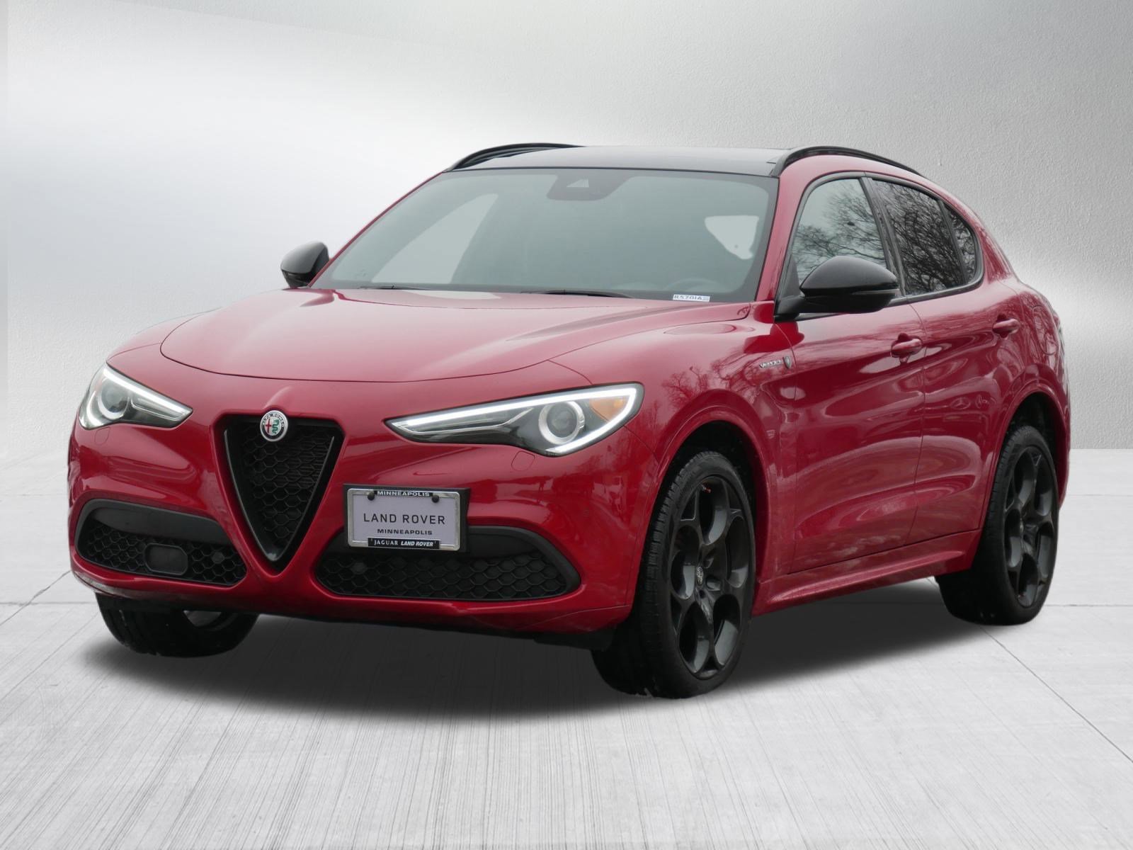 2022 Alfa Romeo Stelvio Ti Veloce's photo