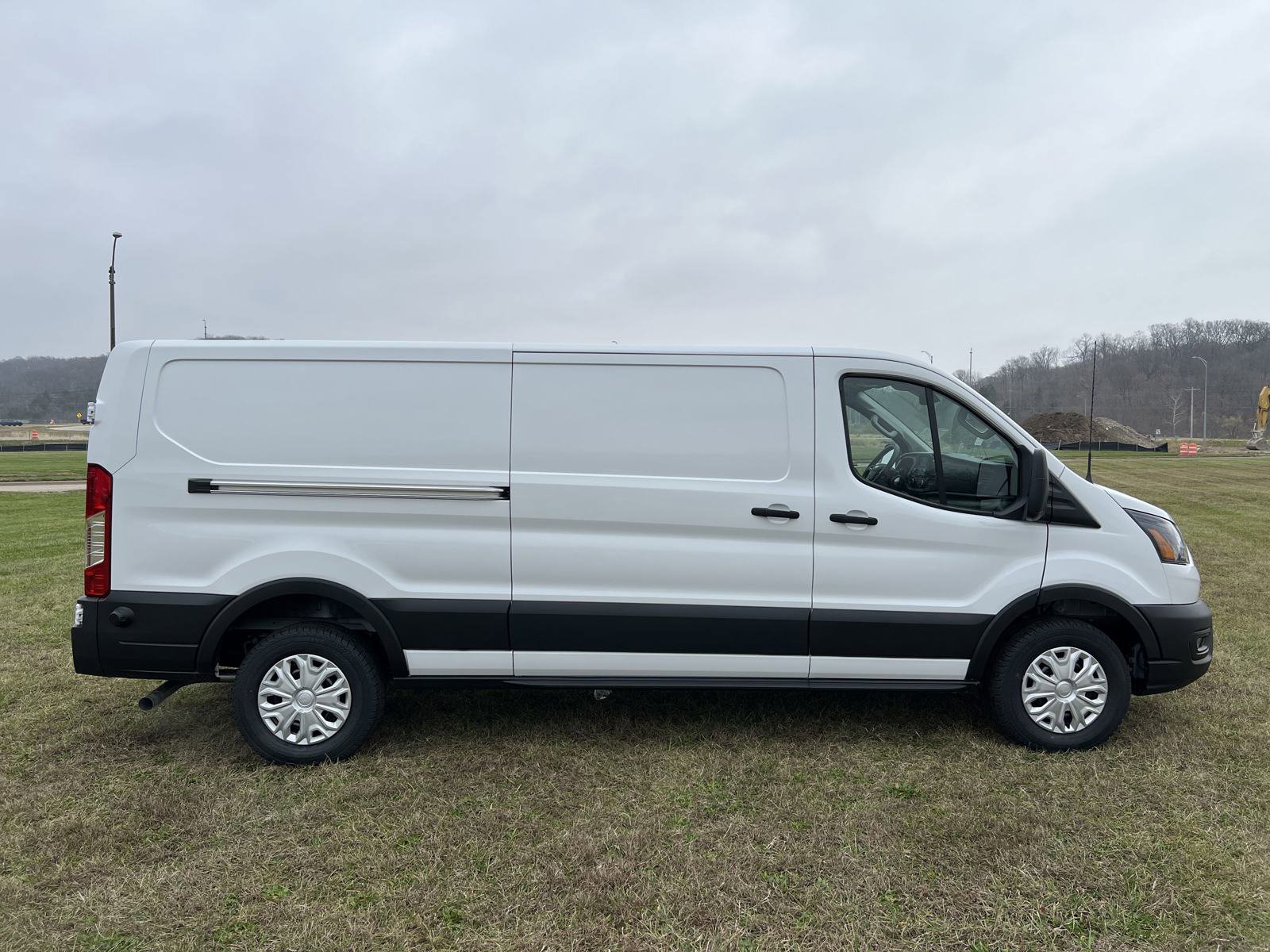 2024 Ford Transit Cargo Van photo 3