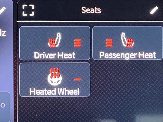 2022 Ram 1500 Rebel photo 21