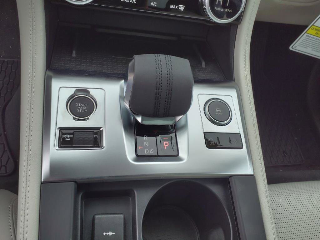 2025 Jaguar F-PACE P250 R-Dynamic S photo 19