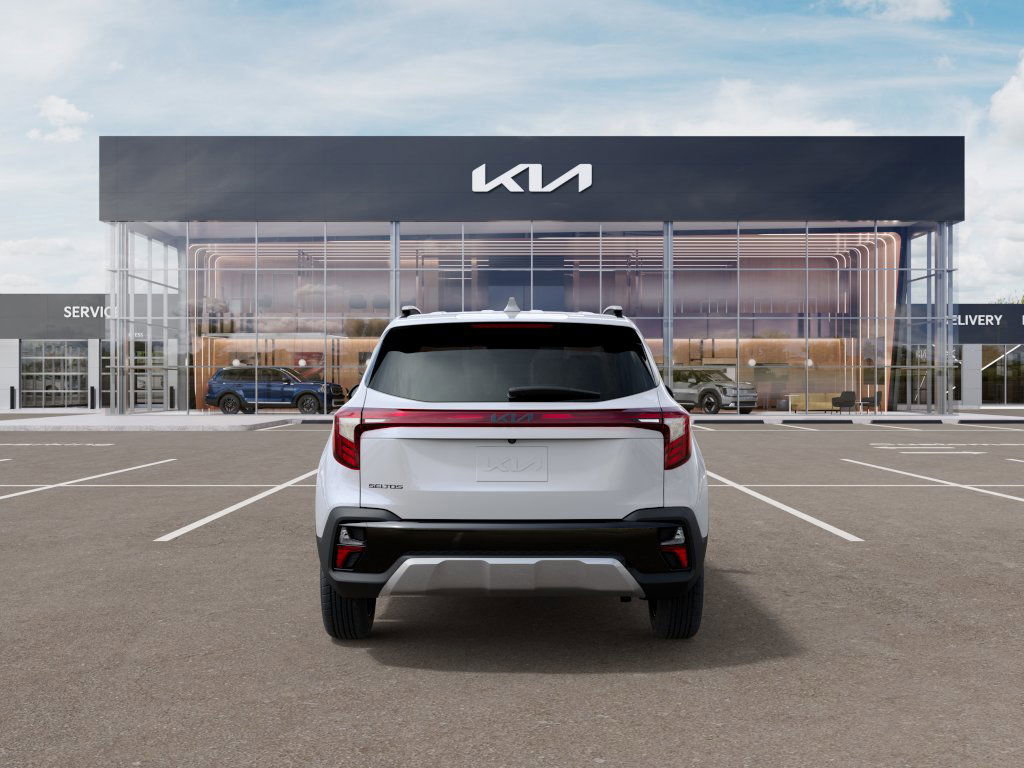 2025 Kia Seltos EX photo 4