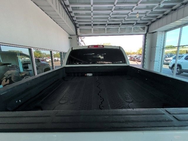 2018 Toyota Tundra SR5 photo 3