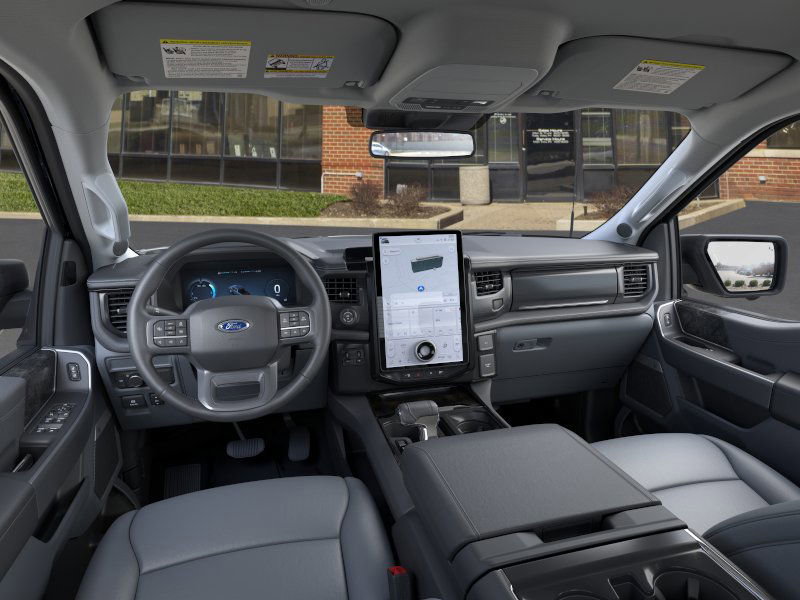 2025 Ford F-150 Lightning photo 9