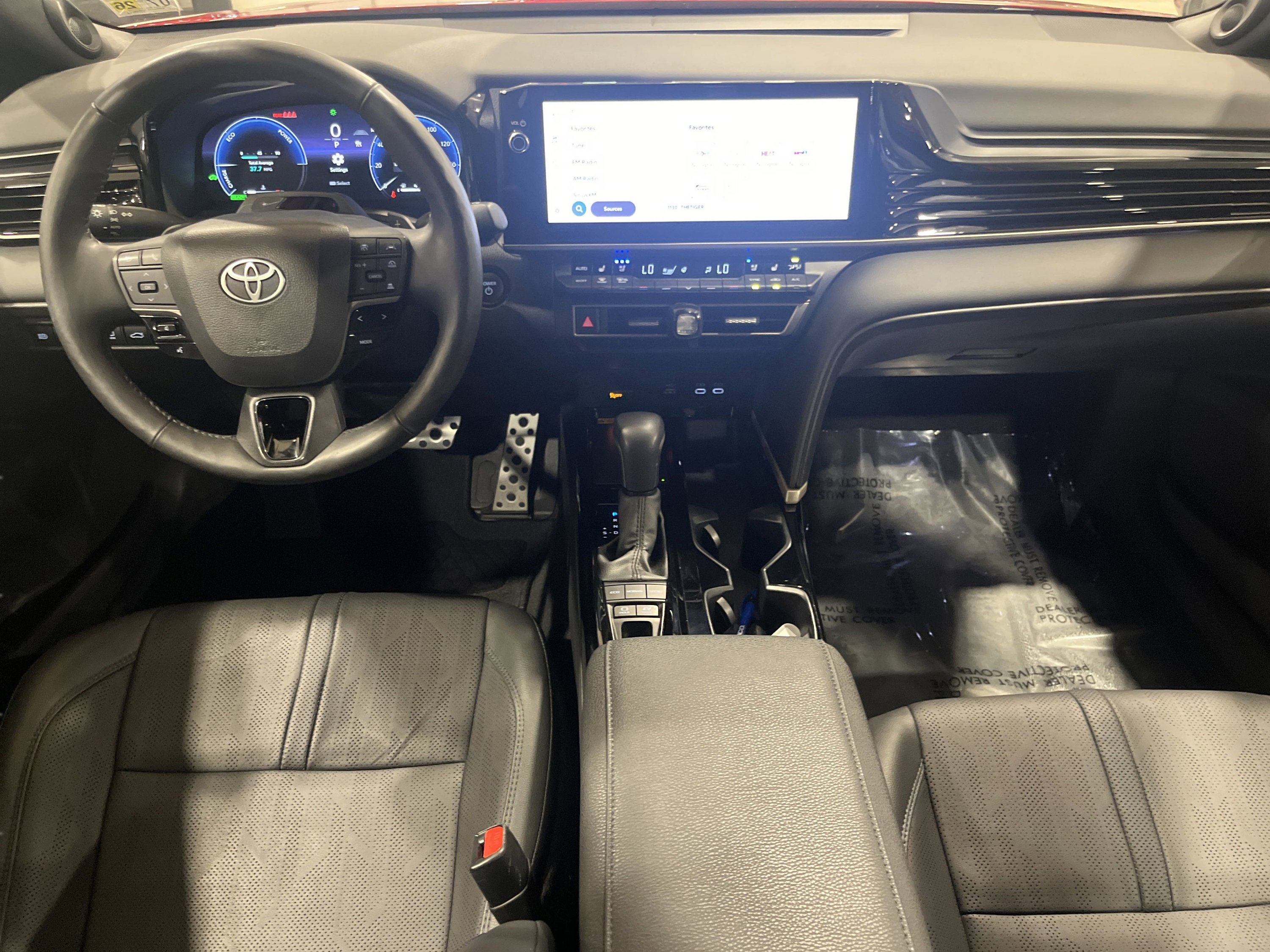 2025 Toyota Camry LE photo 9