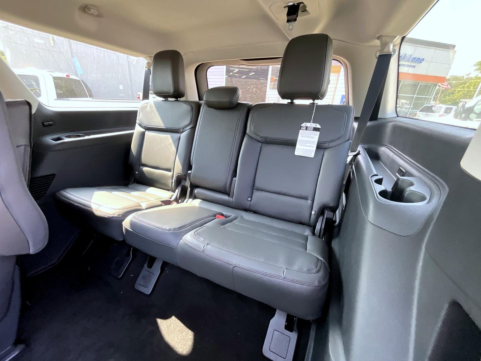 2025 Ford Expedition MAX photo 11