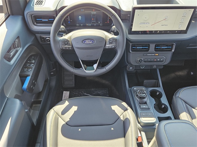 2025 Ford Maverick photo 13