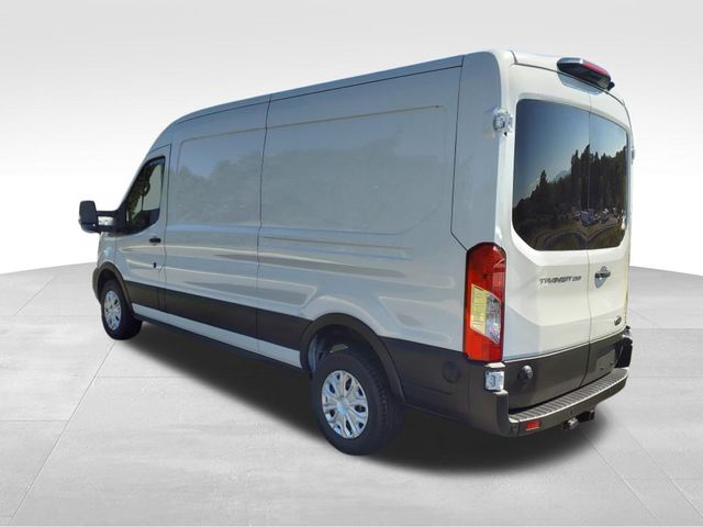 2024 Ford Transit photo 4