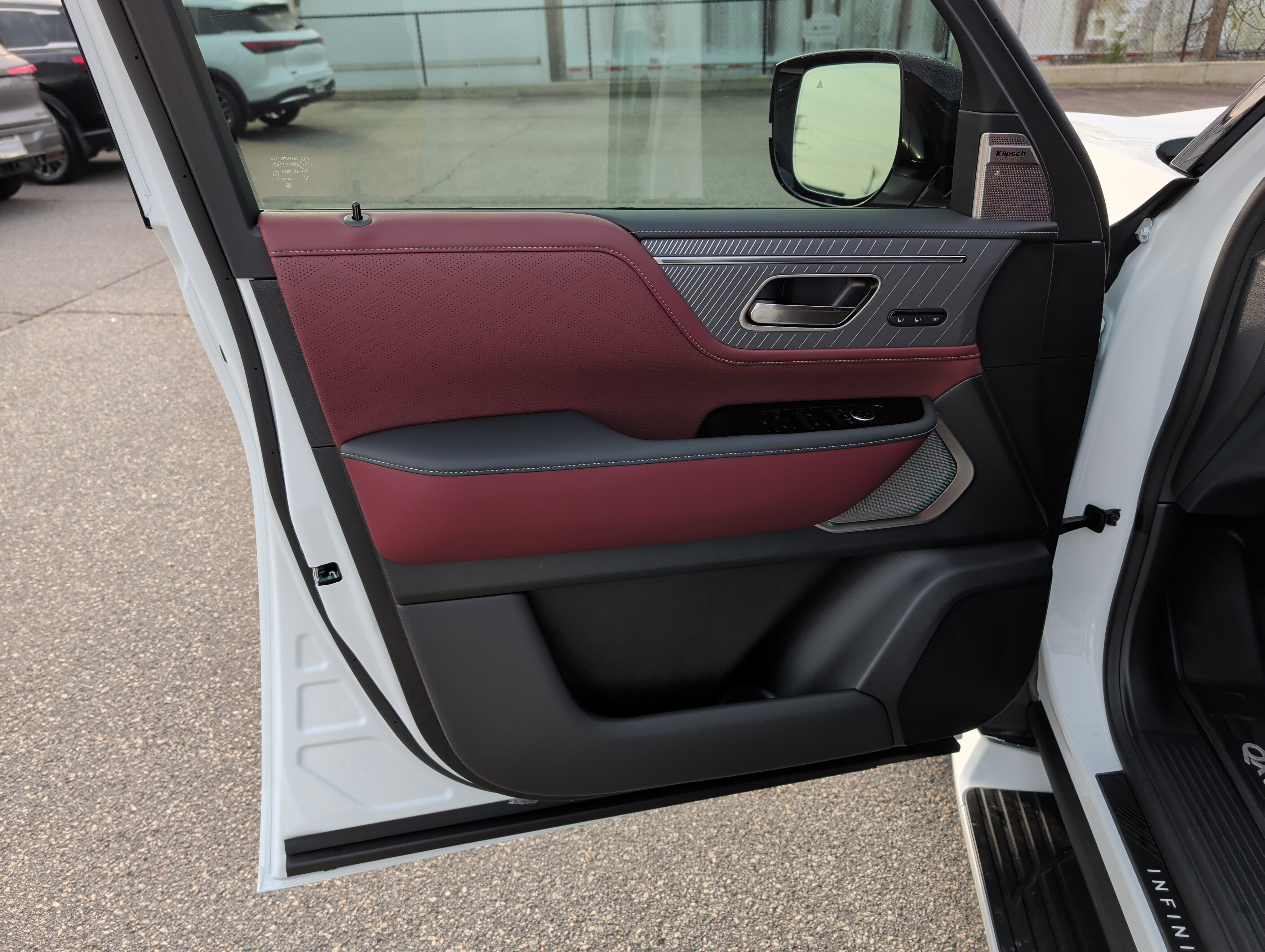 2026 INFINITI QX80 Autograph's photo