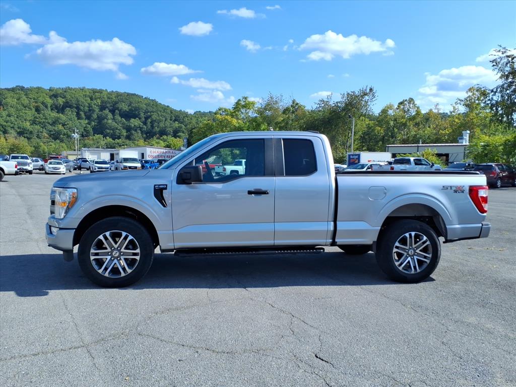 2021 Ford F-150 XL photo 2