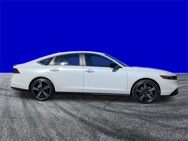 2023 Honda Accord Hybrid Sport photo 2