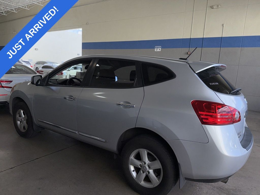 2013 Nissan Rogue S photo 3