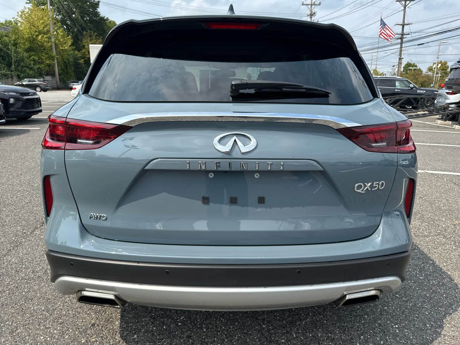 2022 Infiniti QX50 Essential AWD photo 6